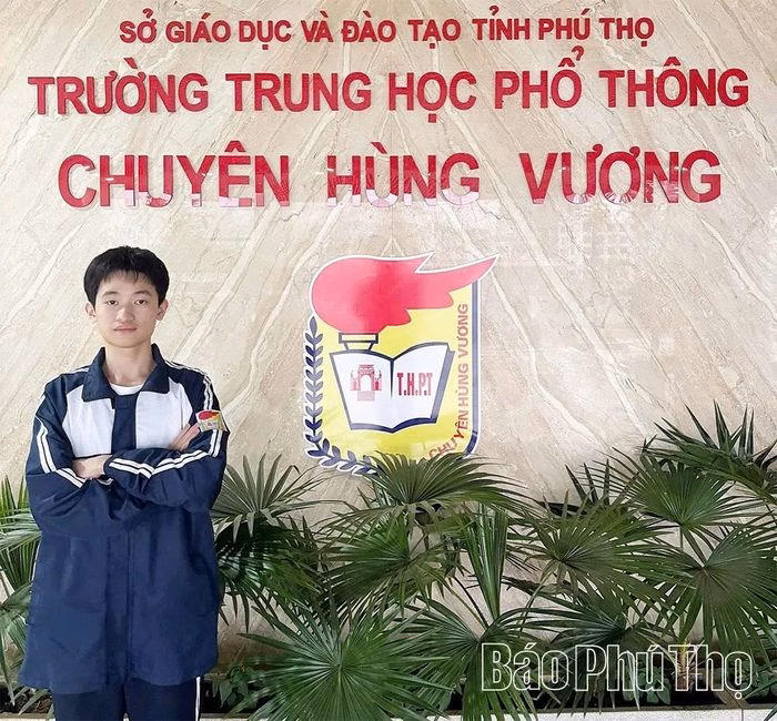 Em Phan Tuấn Dũng - học sinh Trường THPT Chuyên Hùng Vương, gương mặt tiêu biểu được miễn thi tốt nghiệp và tuyển thẳng vào đại học năm 2026.