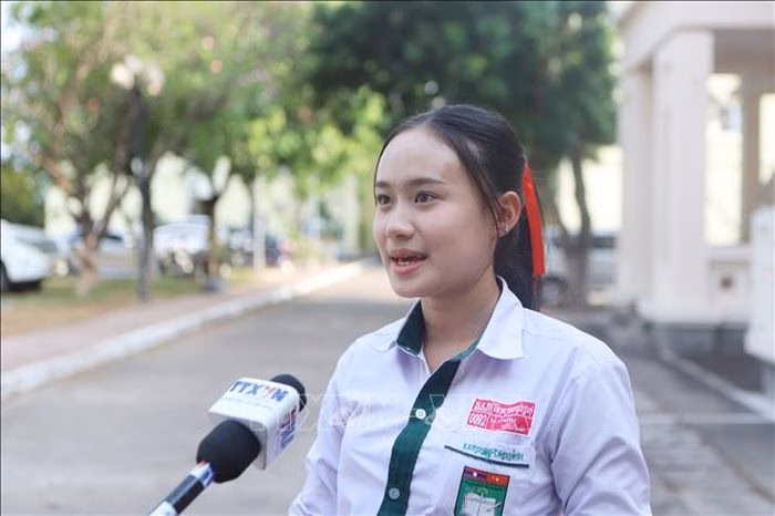 Namthip Keovongphet với khát vọng trở thành nhà ngoại giao để nối dài nhịp cầu hữu nghị. Ảnh: Xuân Tú/PV TTXVN tại Lào