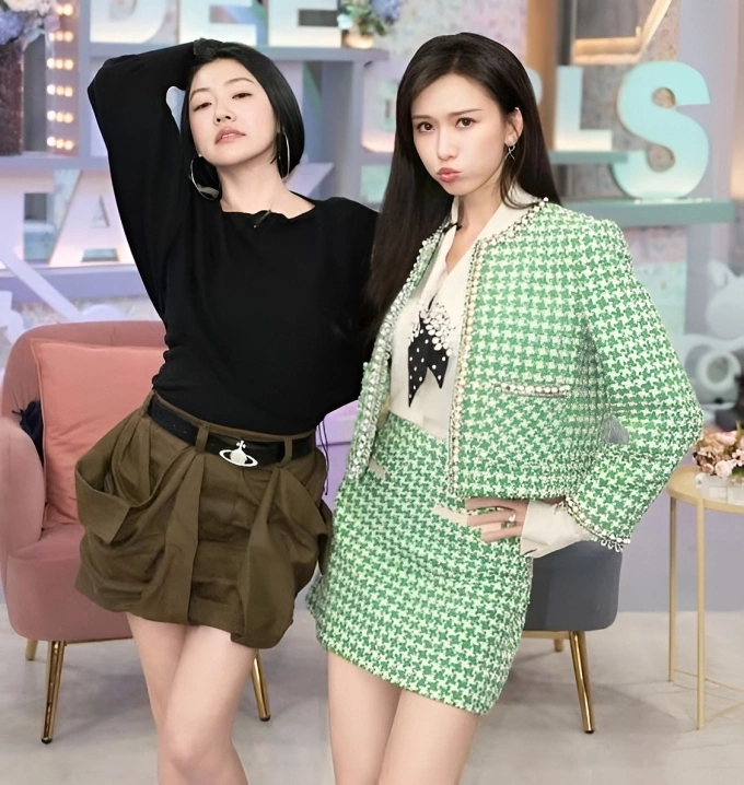 Lâm Chí Linh và Từ Hy Đệ. Ảnh: Weibo